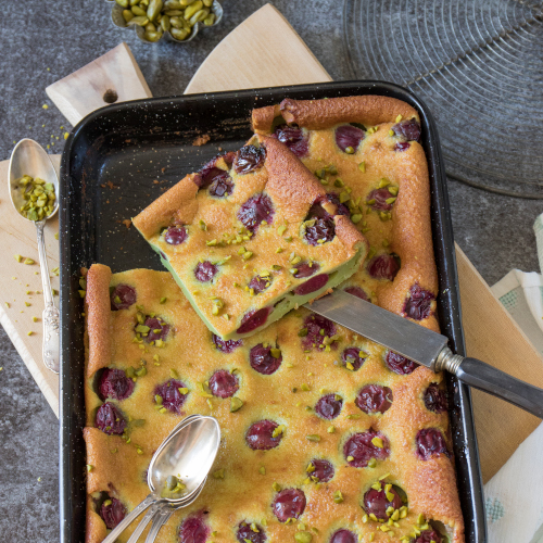 Clafoutis cerises-pistache