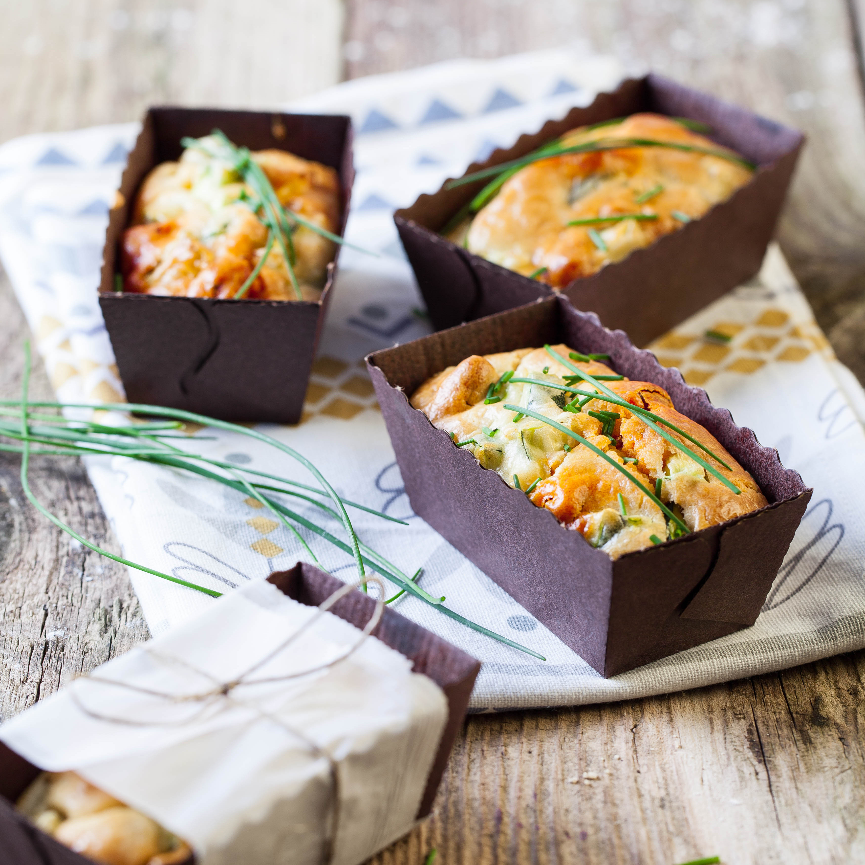 Mini-cakes courgette & chorizo