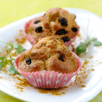 Minicakes olives noires et curcuma